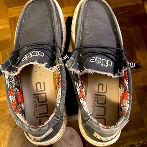 Hey Dude shoes US 10